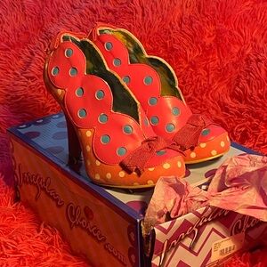 In box, Irregular Choice “Solved It” heels, pink,blue,white Polka dots,bows, 7